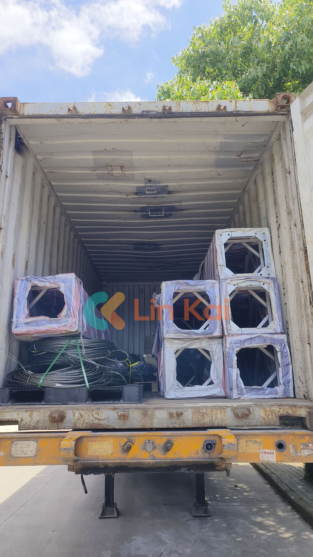 Lingkai Şirketi İhracat Pazarını Çeşitlendiriyor, Malezya'ya Kaliteli Elektrik Gücü Ekipmanları Gönderiyor